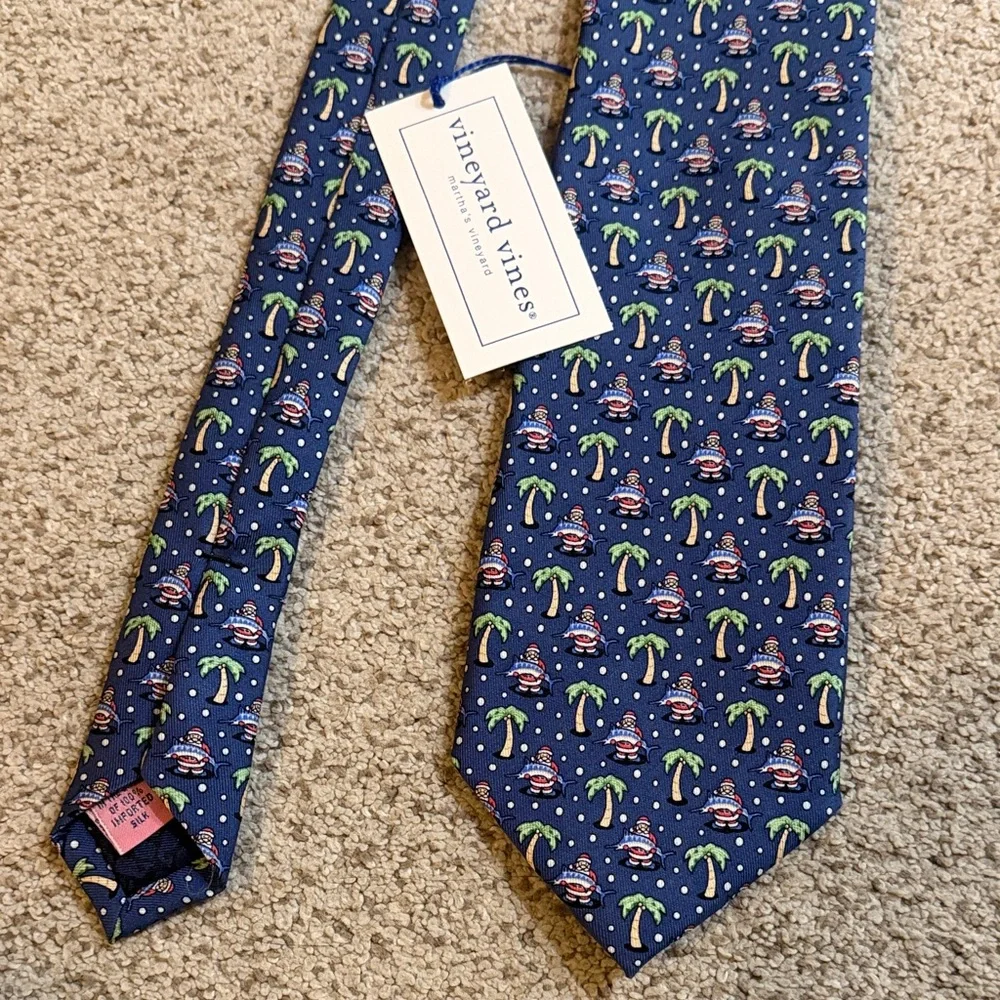 Vineyard Vines Santa Marlin Tie NWT